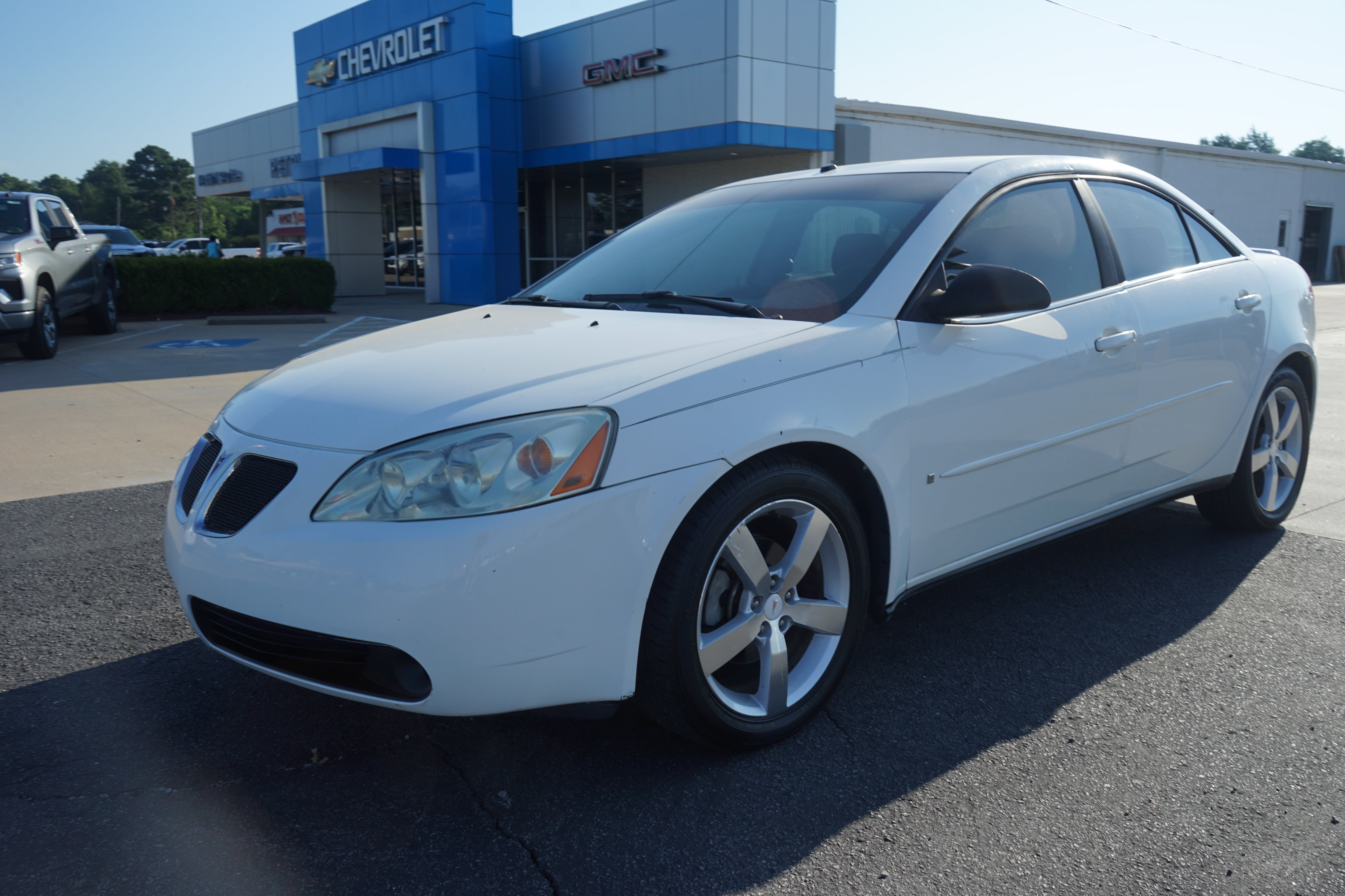 Ivory White 2006 Pontiac G6 Sedan Front-Wheel Drive Automatic