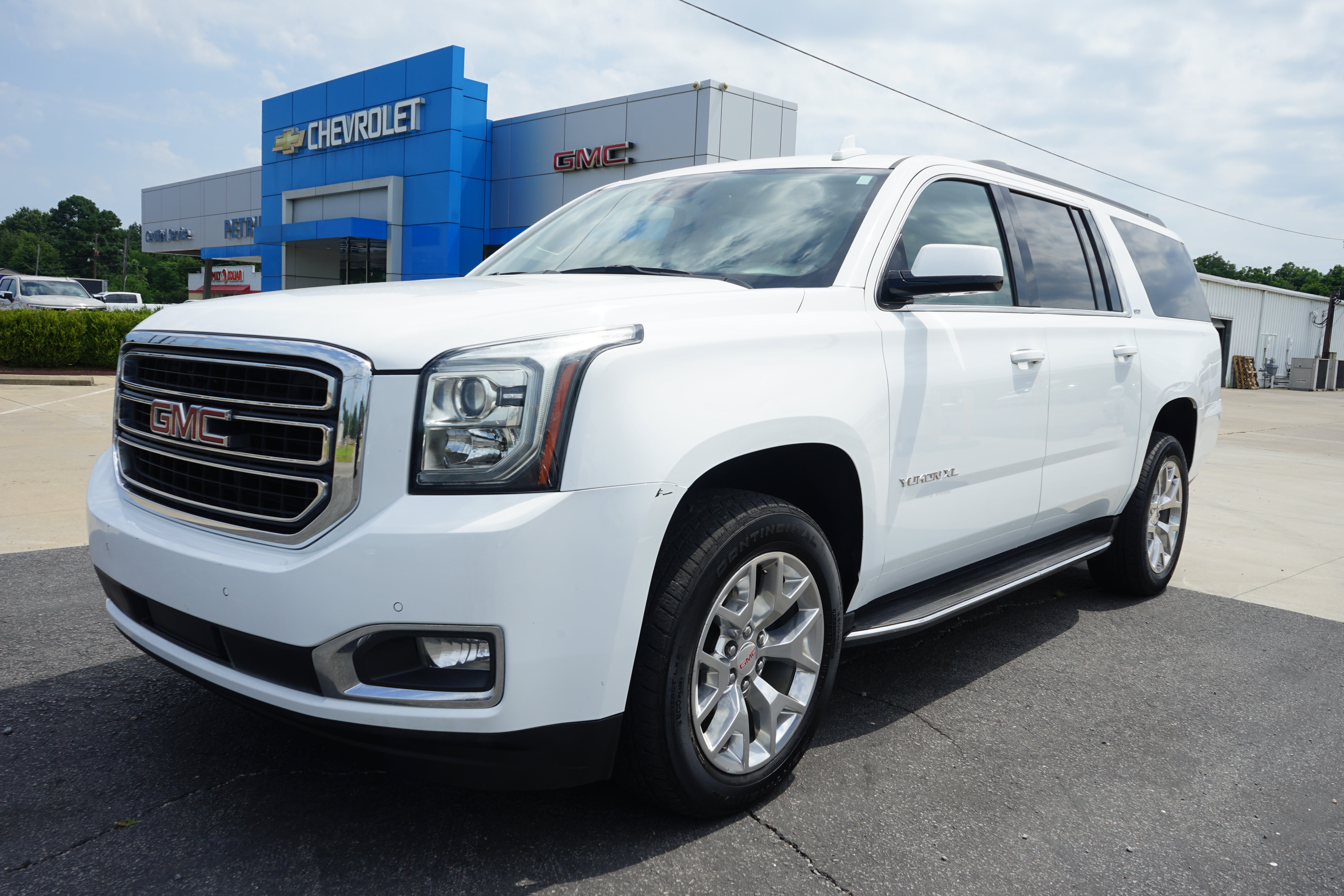  2019 GMC Yukon XL SLT RWD   