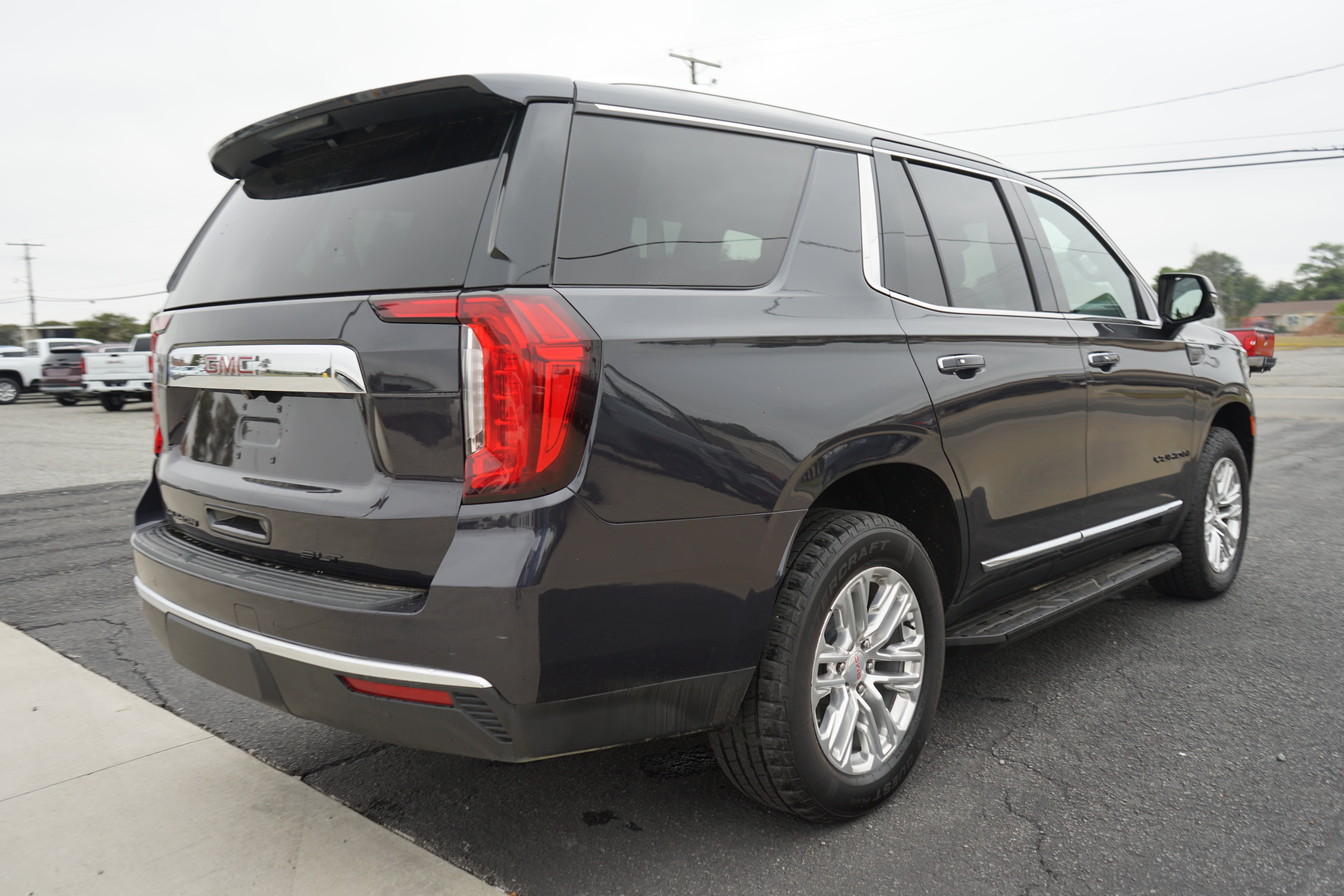 View vehicle photo 5