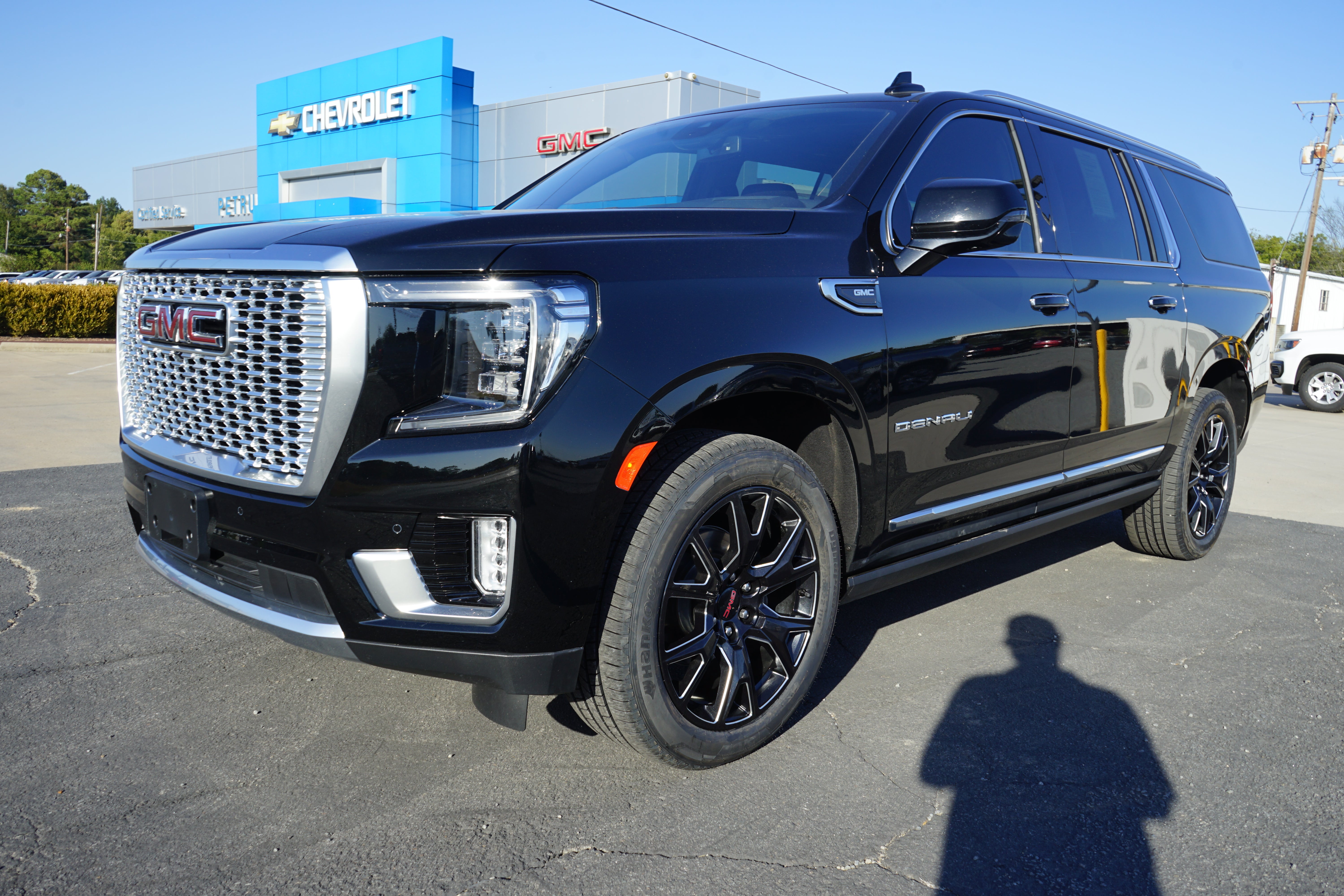 2023 GMC Yukon XL Denali 4WD