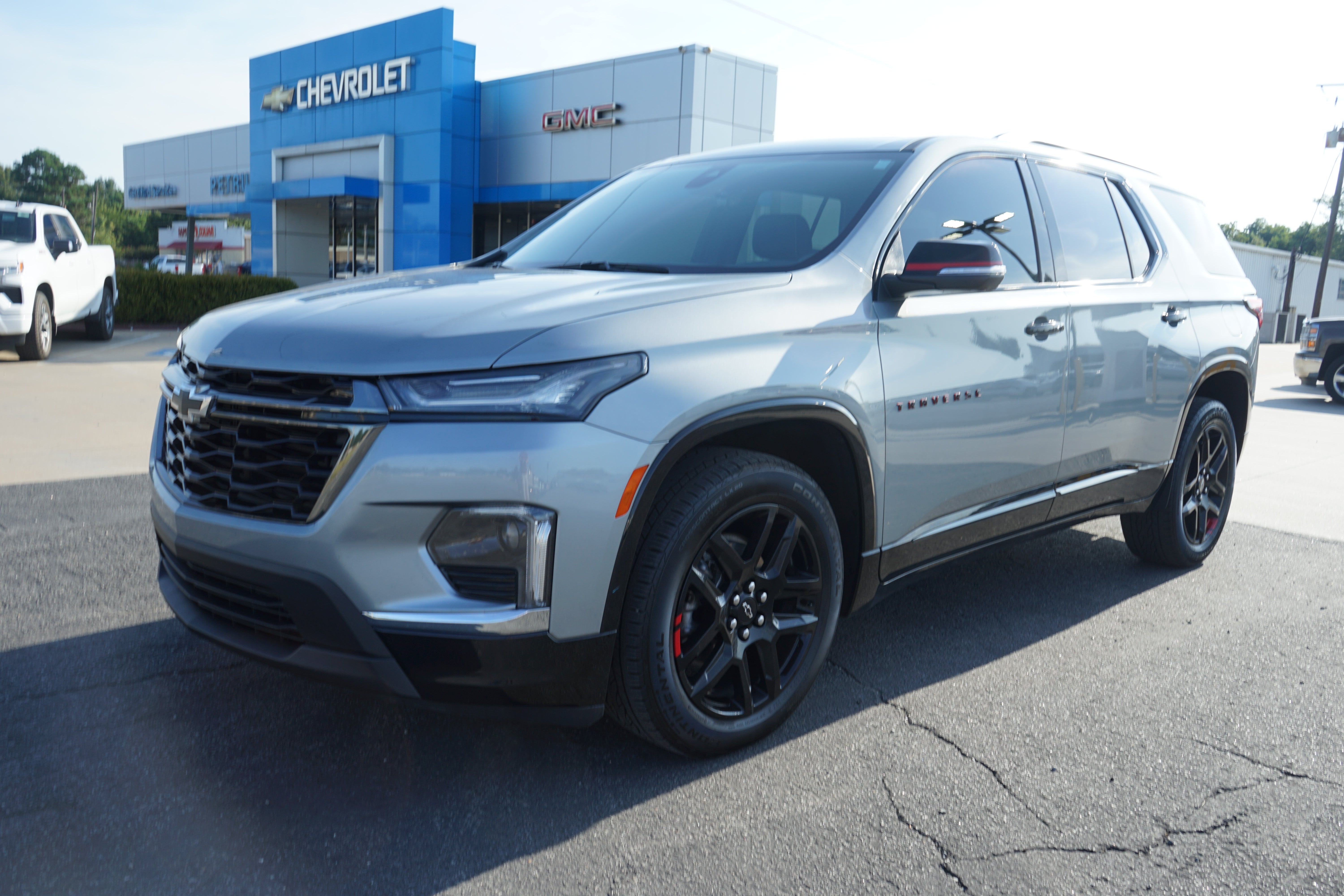  2024 Chevrolet Traverse Limited Premier FWD   