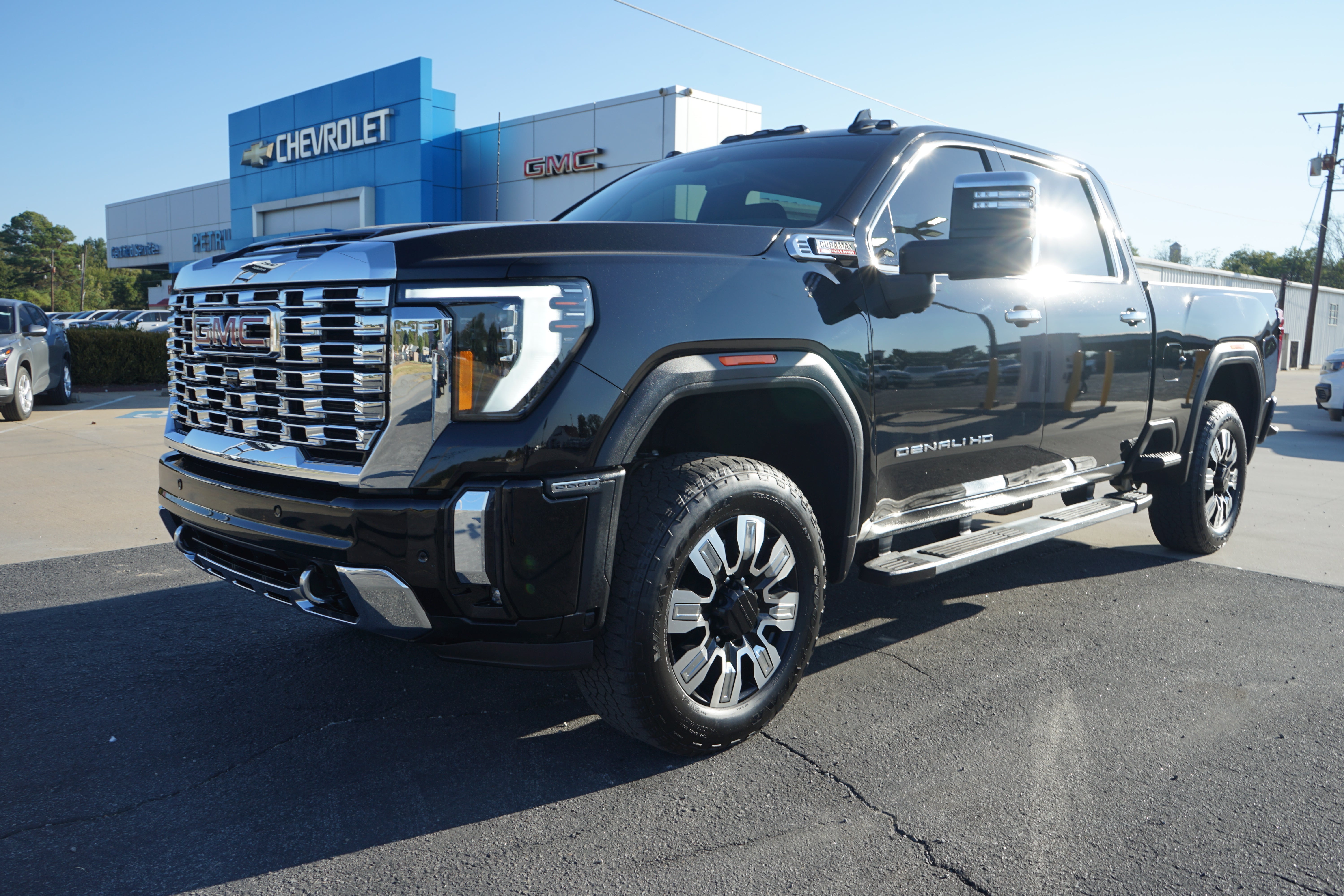 Onyx Black 2025 GMC Sierra 2500HD Pickup Truck Four-Wheel Drive Automatic