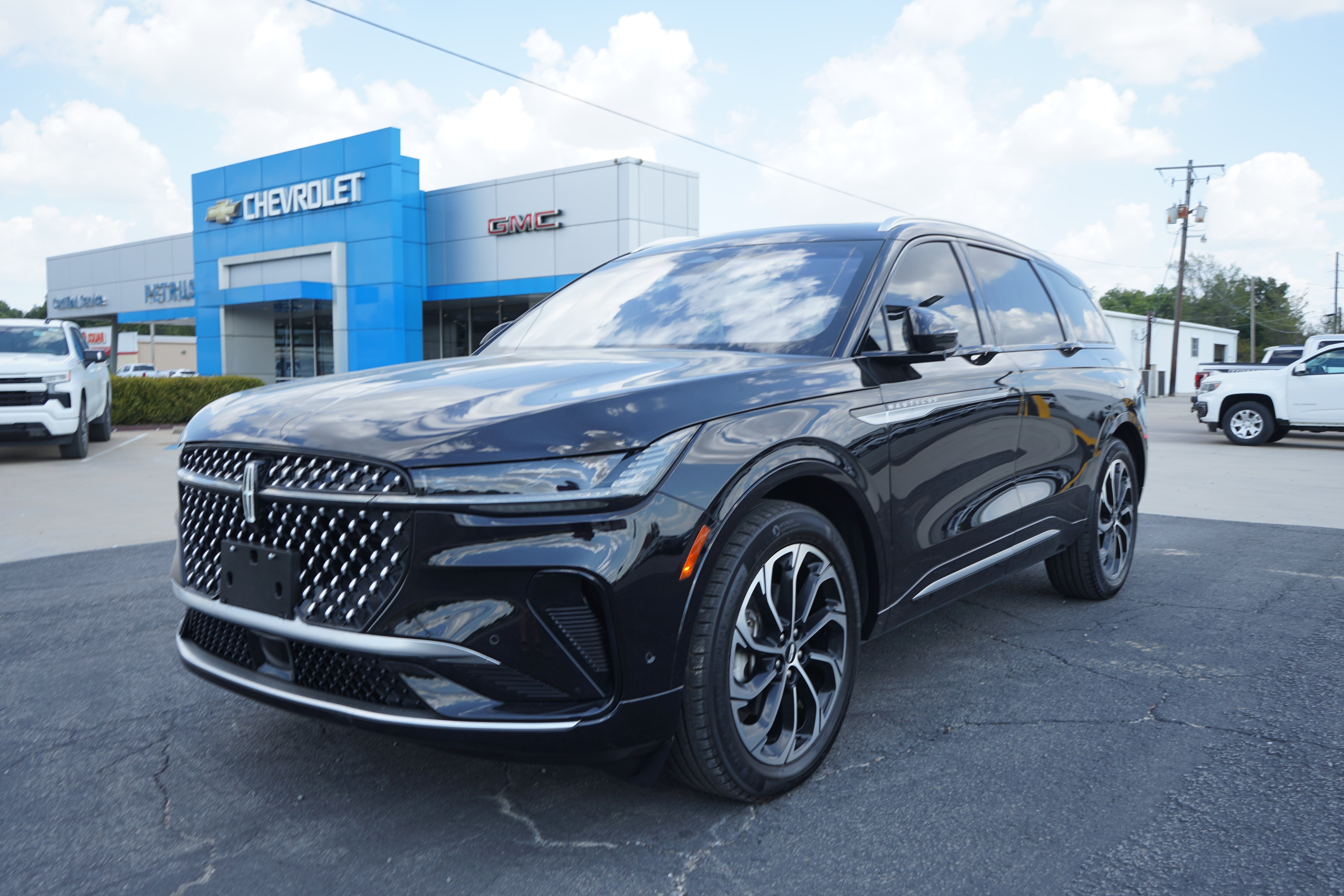  2024 Lincoln Nautilus Reserve AWD   