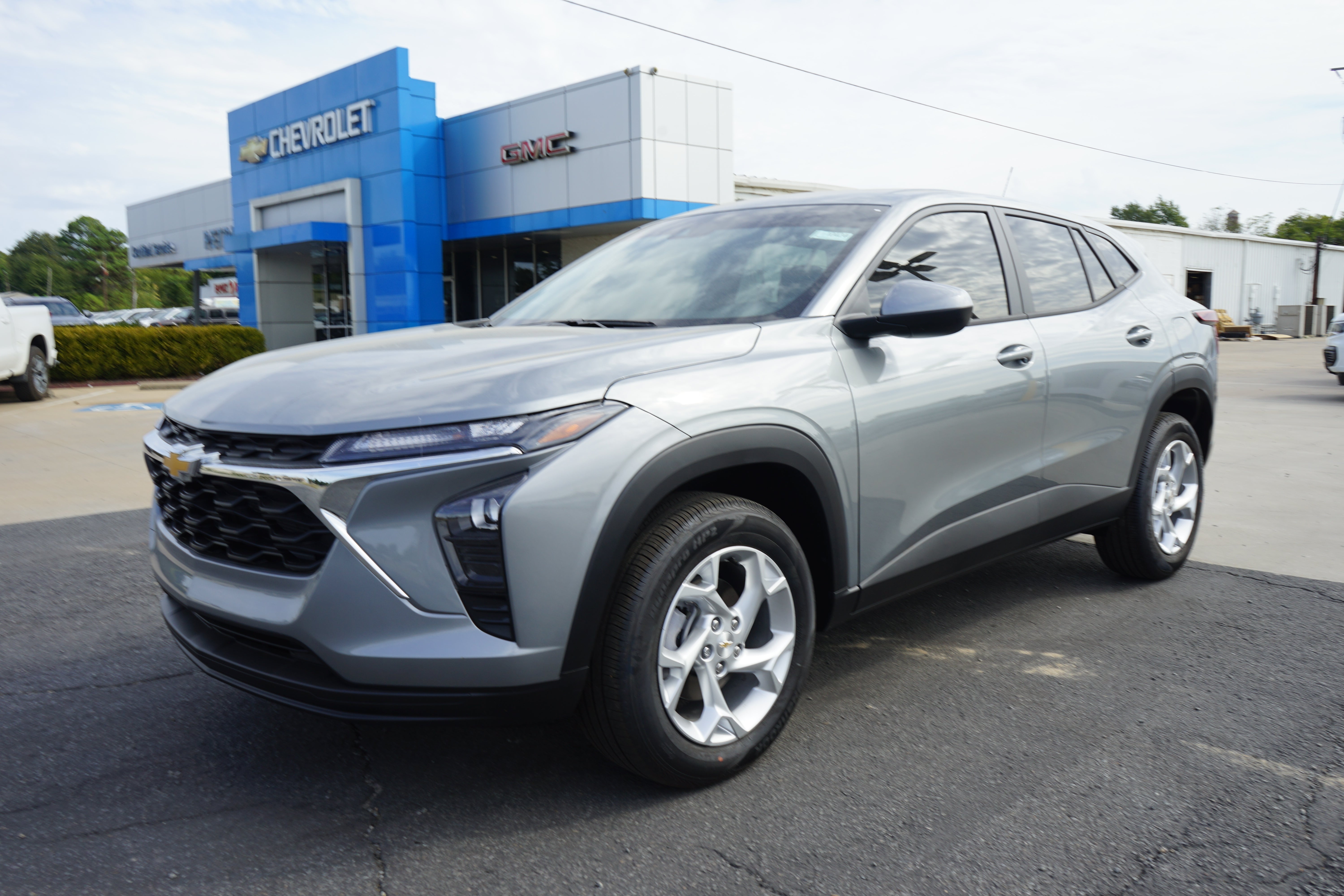 Sterling Gray Metallic 2026 Chevrolet Trax SUV / Crossover Front-Wheel Drive Automatic