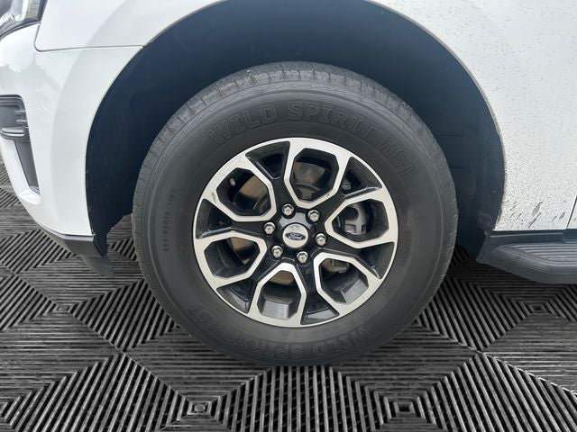 Used 2024 Oxford White Ford XLT image 14