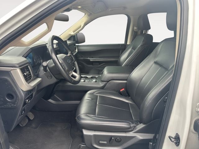Used 2024 Oxford White Ford XLT image 9