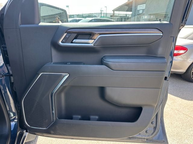Used 2023 Northsky Blue Metallic Chevrolet LT image 16