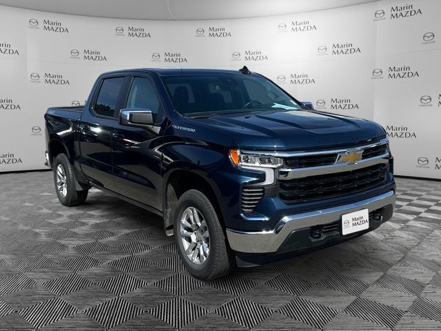 Used 2023 Northsky Blue Metallic Chevrolet LT image 7
