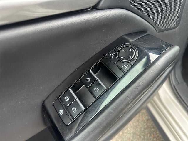 Used 2024 Platinum Quartz Metallic Mazda 2.5 S Select Sport image 17