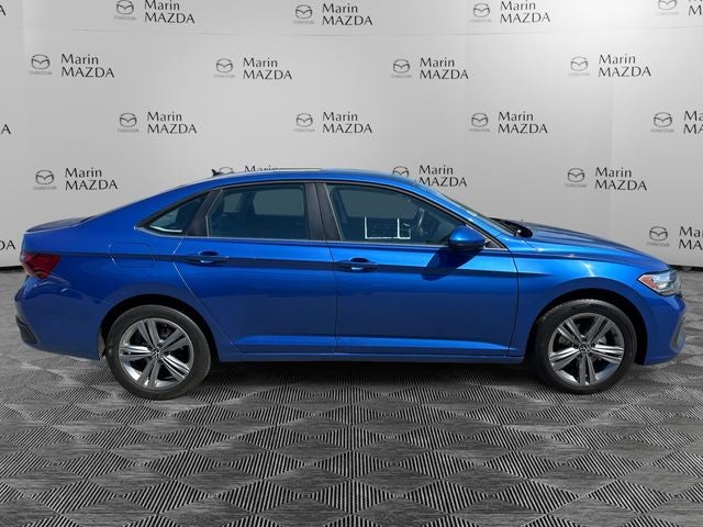 Used 2024 Rising Blue Metallic Volkswagen 1.5T SE image 6