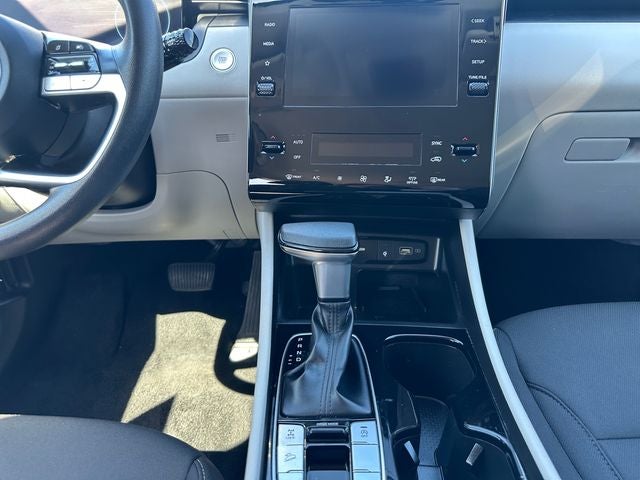 Used 2024 White Pearl Hyundai SEL image 11