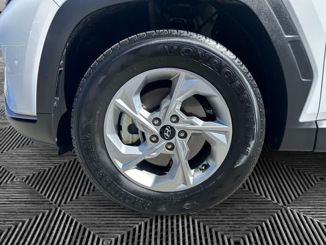 Used 2024 White Pearl Hyundai SEL image 14