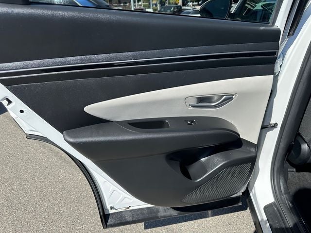 Used 2024 White Pearl Hyundai SEL image 31