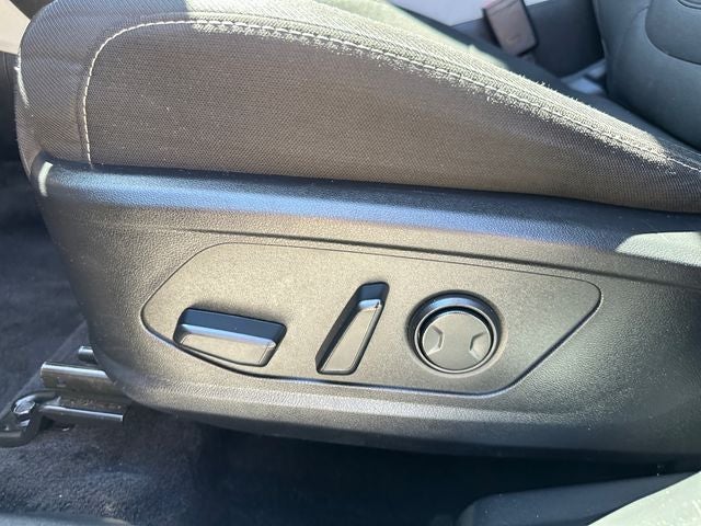 Used 2024 Hampton Gray Hyundai SEL image 19
