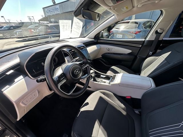 Used 2024 Hampton Gray Hyundai SEL image 26
