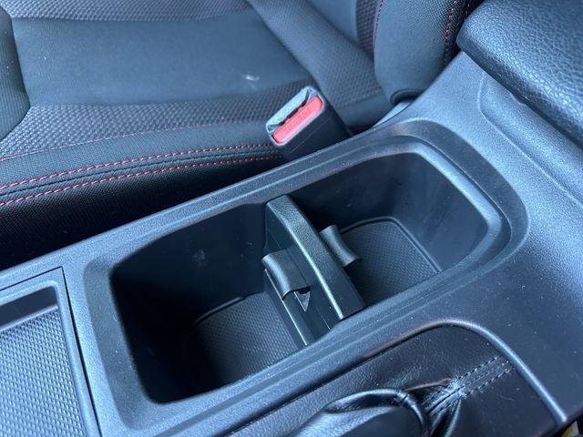 Used 2022 Ice Silver Metallic Subaru Premium image 22