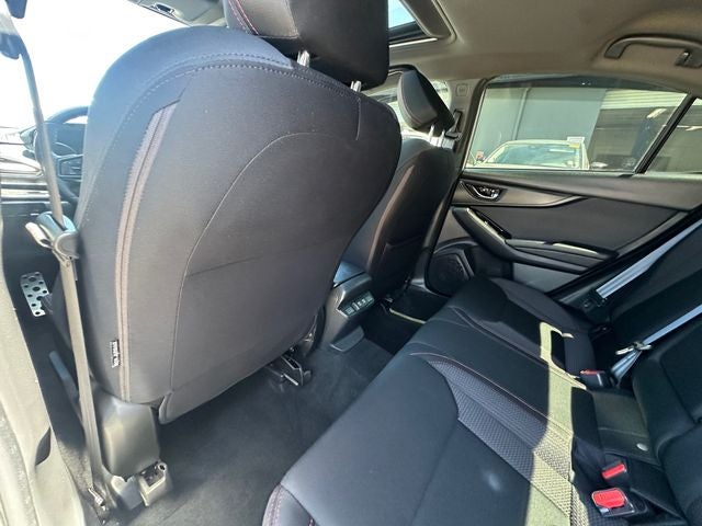 Used 2022 Ice Silver Metallic Subaru Premium image 30