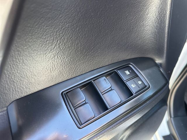 Used 2023 White Pearl Lexus 460 image 17