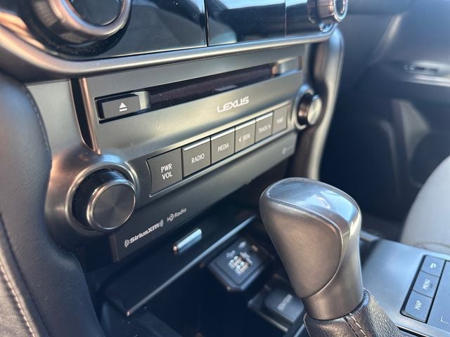 Used 2023 White Pearl Lexus 460 image 26