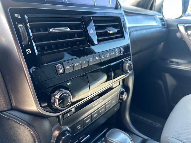 Used 2023 White Pearl Lexus 460 image 27
