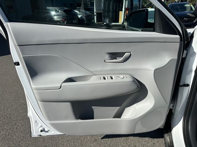Used 2024 Atlas White Hyundai SEL image 16