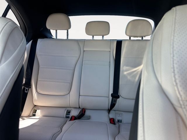 Used 2022 Polar White Mercedes-Benz C 300 image 13