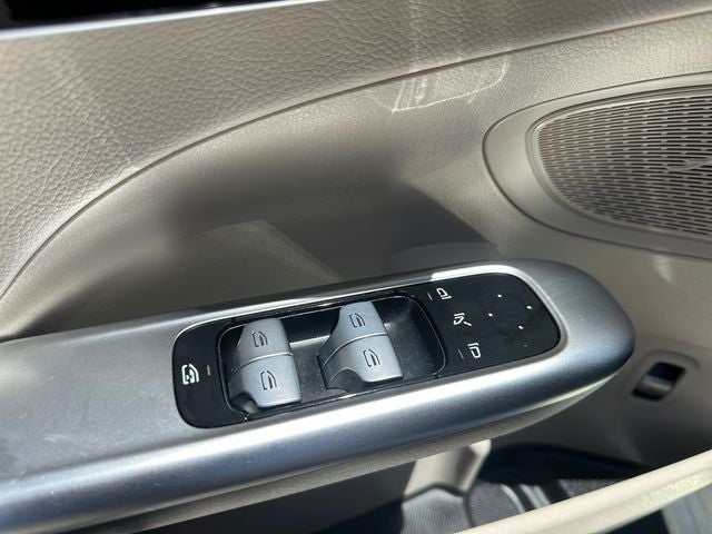 Used 2022 Polar White Mercedes-Benz C 300 image 19