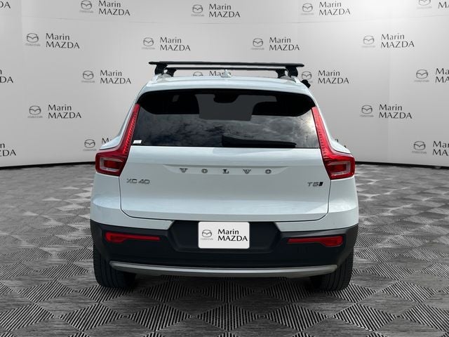 Used 2020 Ice White Volvo Momentum image 4