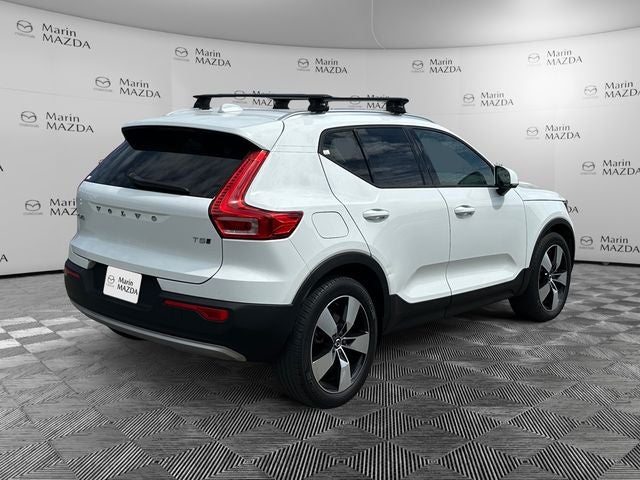 Used 2020 Ice White Volvo Momentum image 5