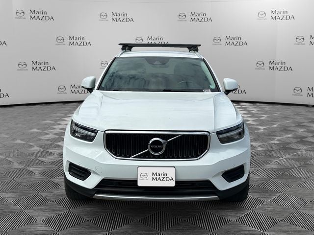 Used 2020 Ice White Volvo Momentum image 8