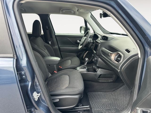 Used 2023 Slate Blue Pearlcoat Jeep Latitude image 15