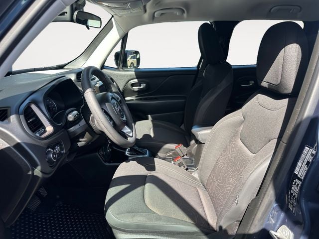 Used 2023 Slate Blue Pearlcoat Jeep Latitude image 9