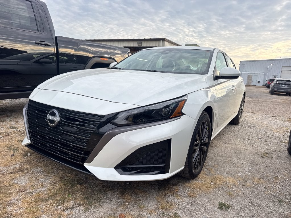  2026 Nissan Altima Sedan Front-Wheel Drive Continuously Variable Transmission
