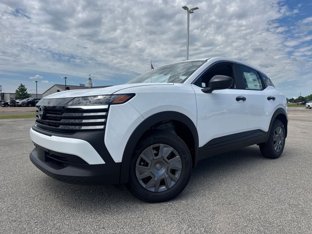 White (Fresh Powder) 2026 Nissan Kicks SUV / Crossover Front-Wheel Drive Continuously Variable Transmission