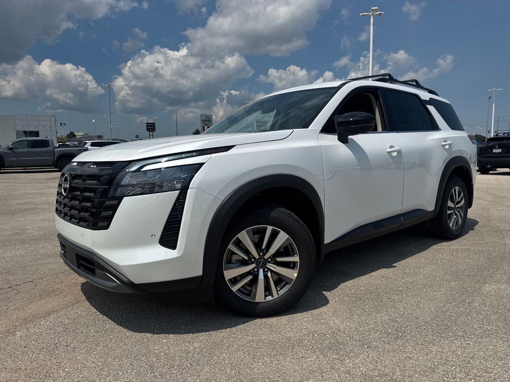 White Pearl 2026 Nissan Pathfinder SUV / Crossover Front-Wheel Drive 9-Speed Automatic