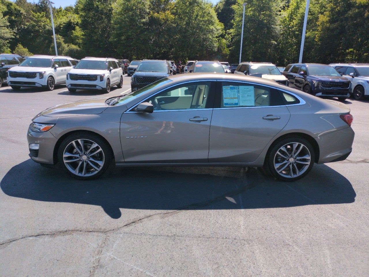 View vehicle photo 4