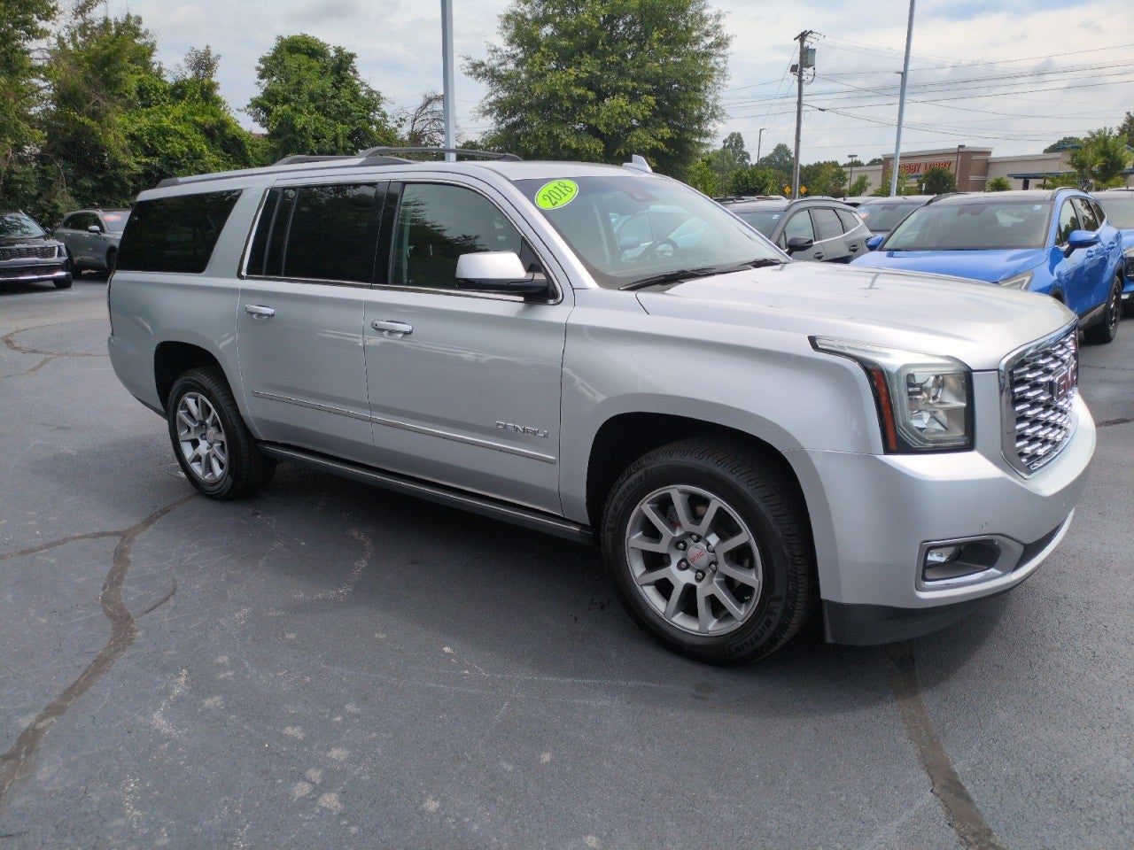 Quicksilver Metallic 2018 GMC Yukon XL SUV / Crossover Four-Wheel Drive Automatic