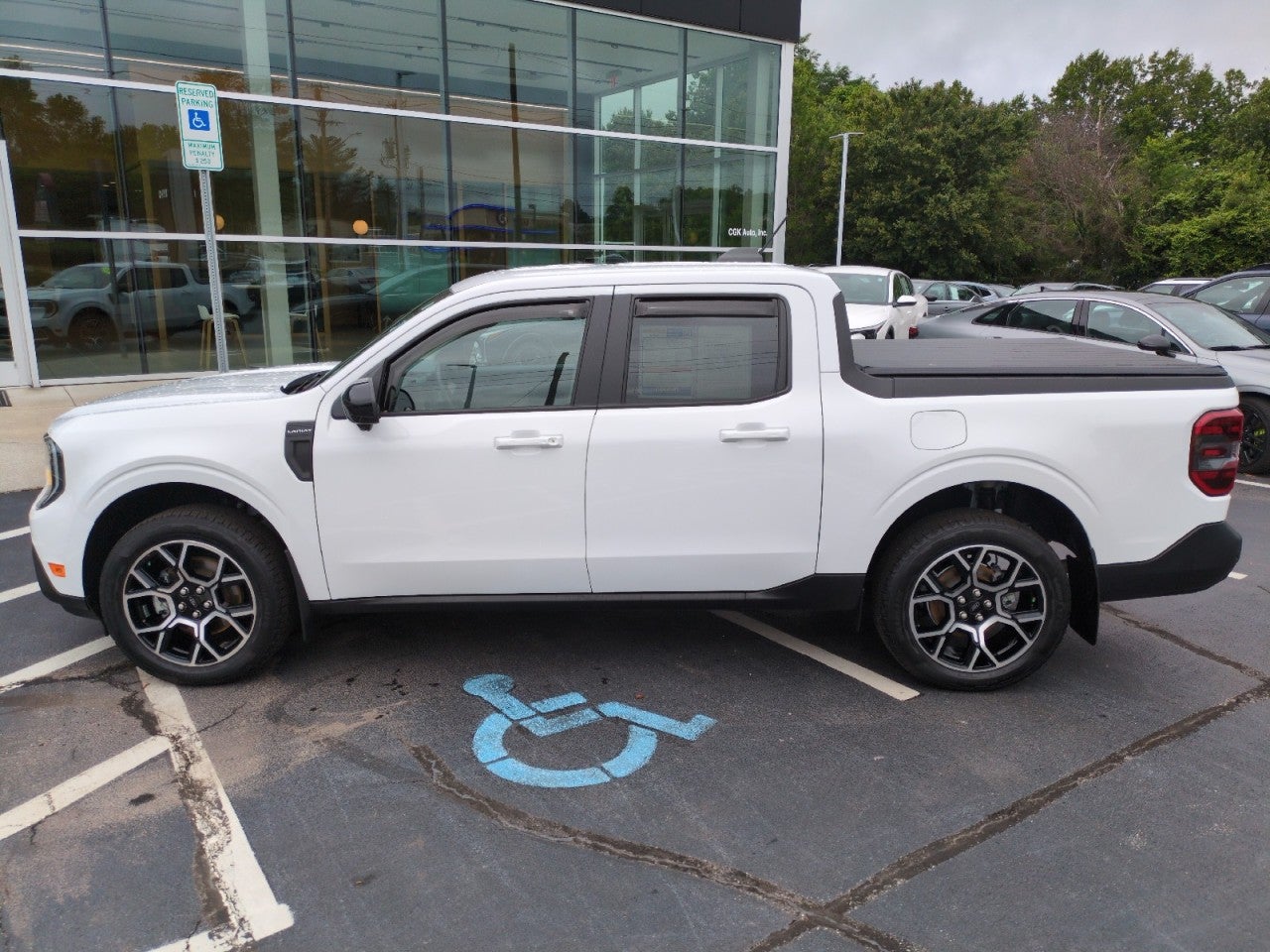 View vehicle photo 4