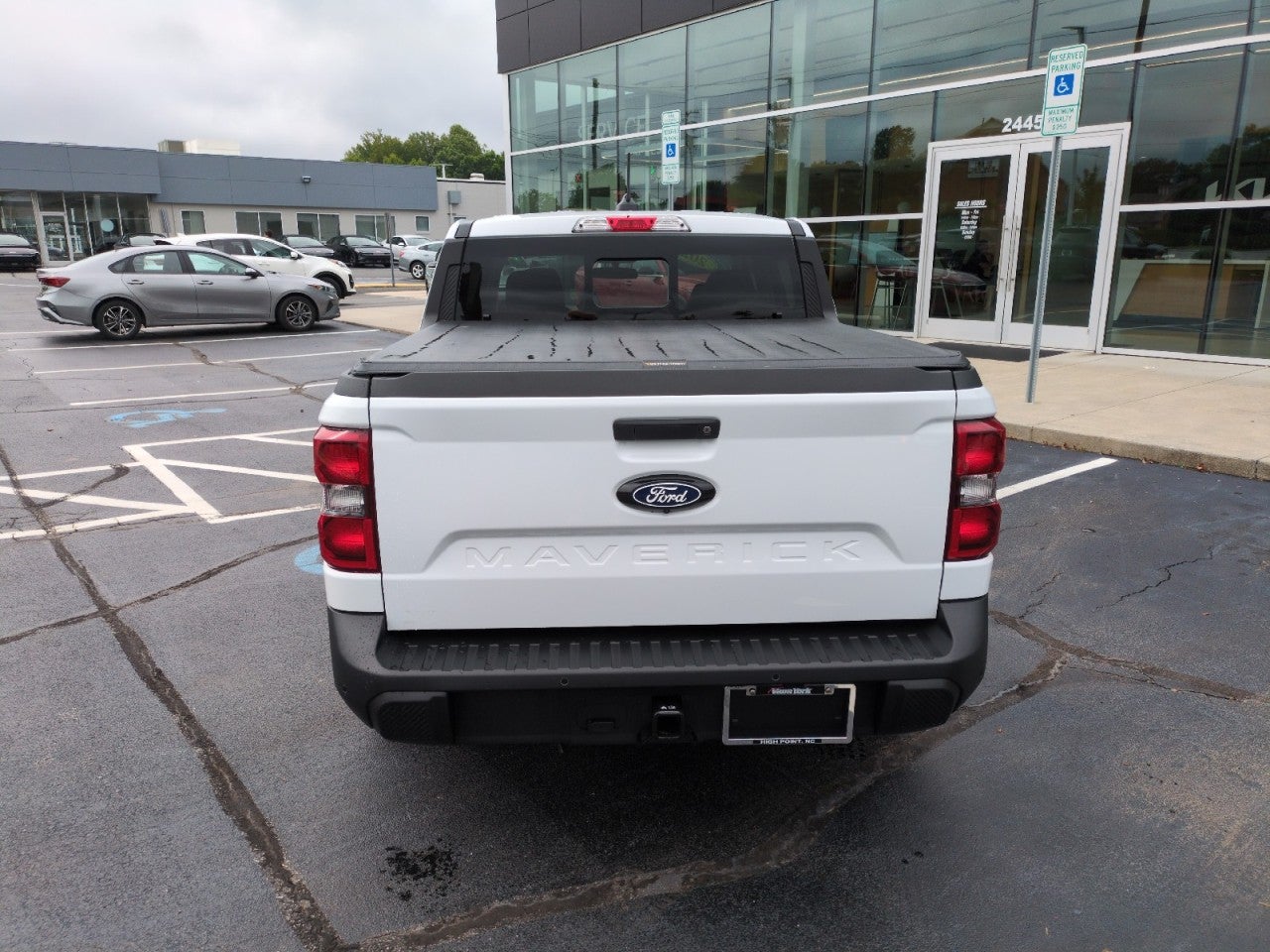 View vehicle photo 6