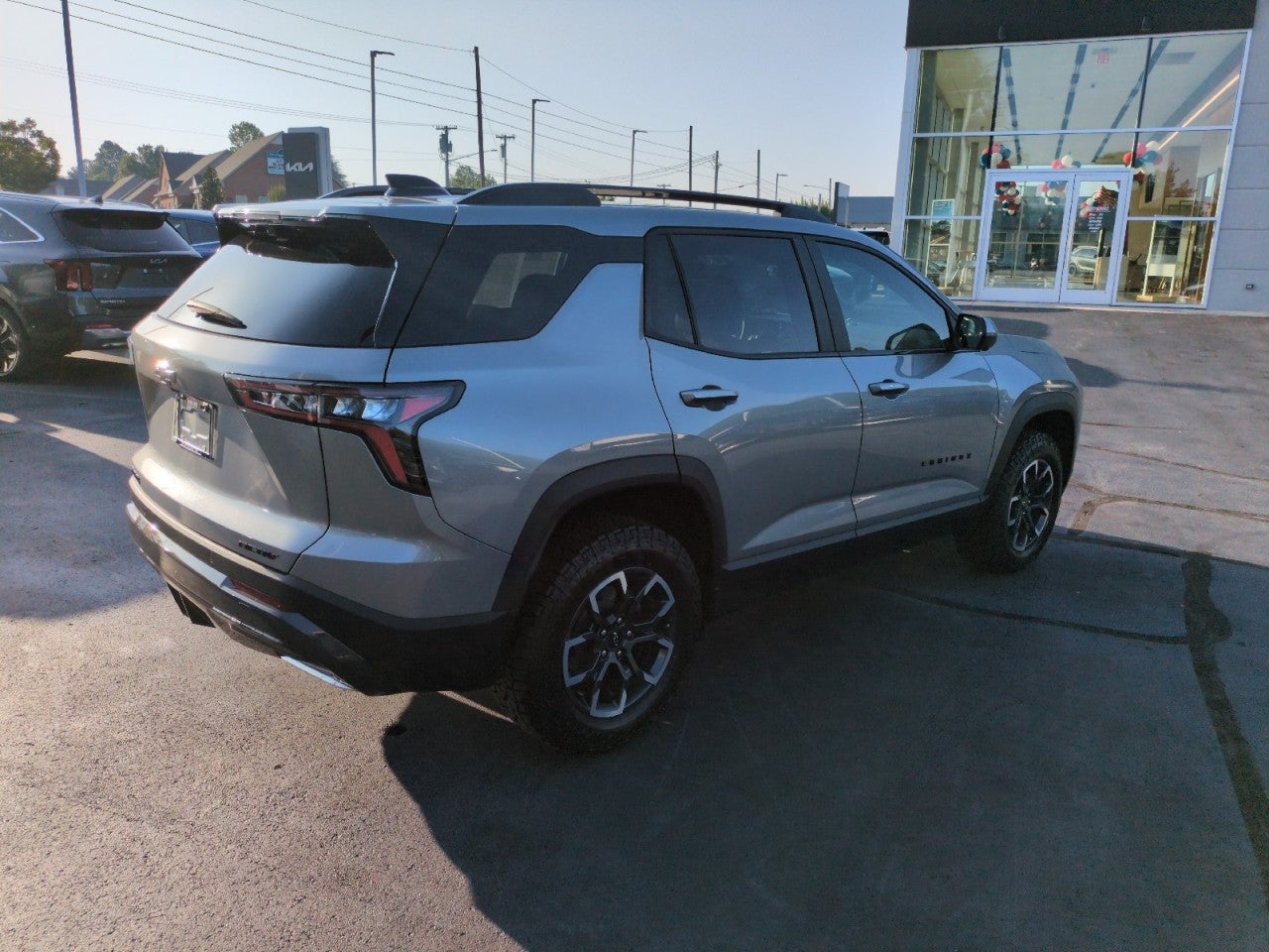 View vehicle photo 7
