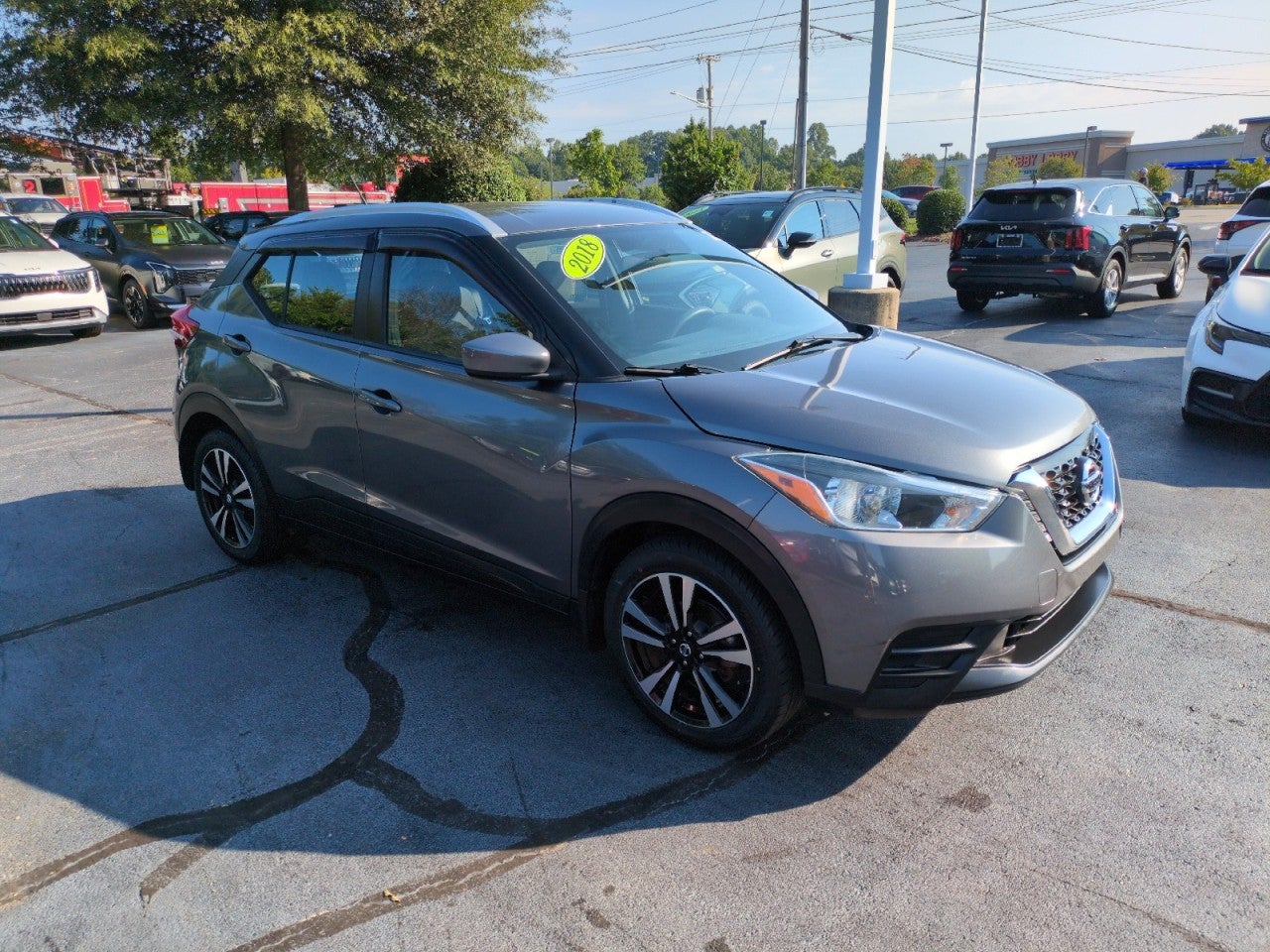 Gray (Gun Metallic) 2018 Nissan Kicks SUV / Crossover Front-Wheel Drive Automatic