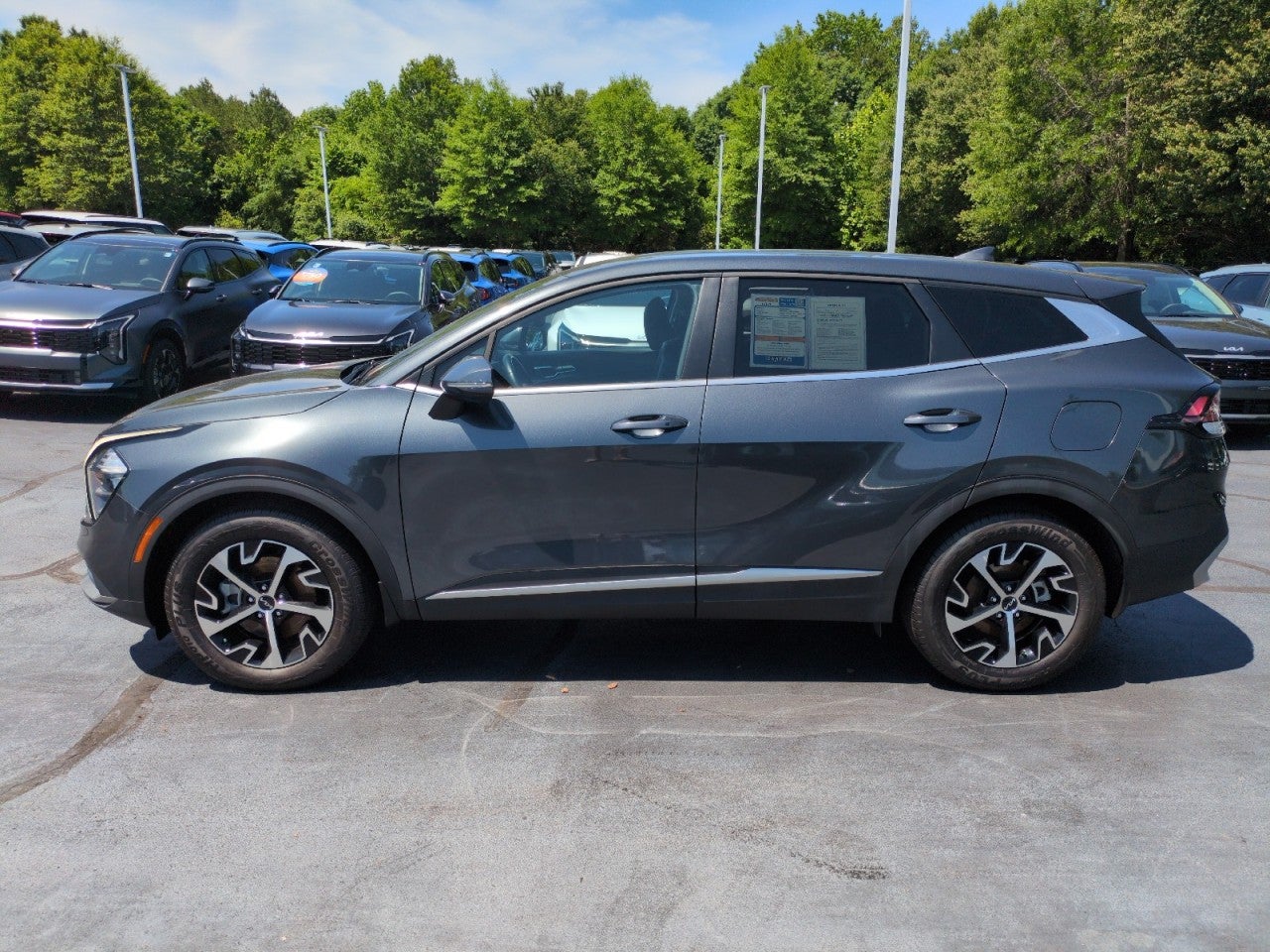View vehicle photo 4