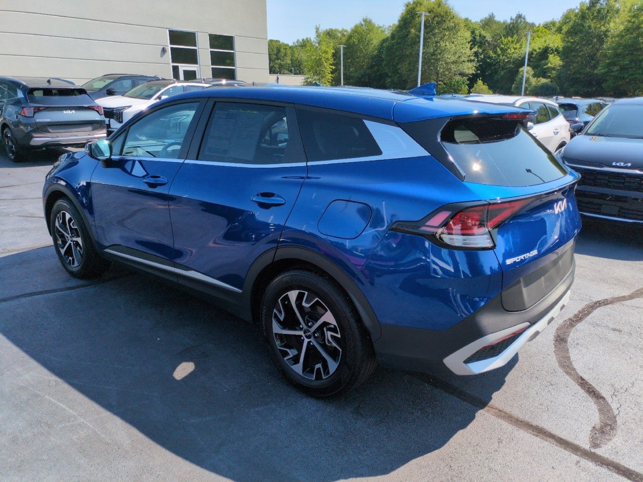 View vehicle photo 5