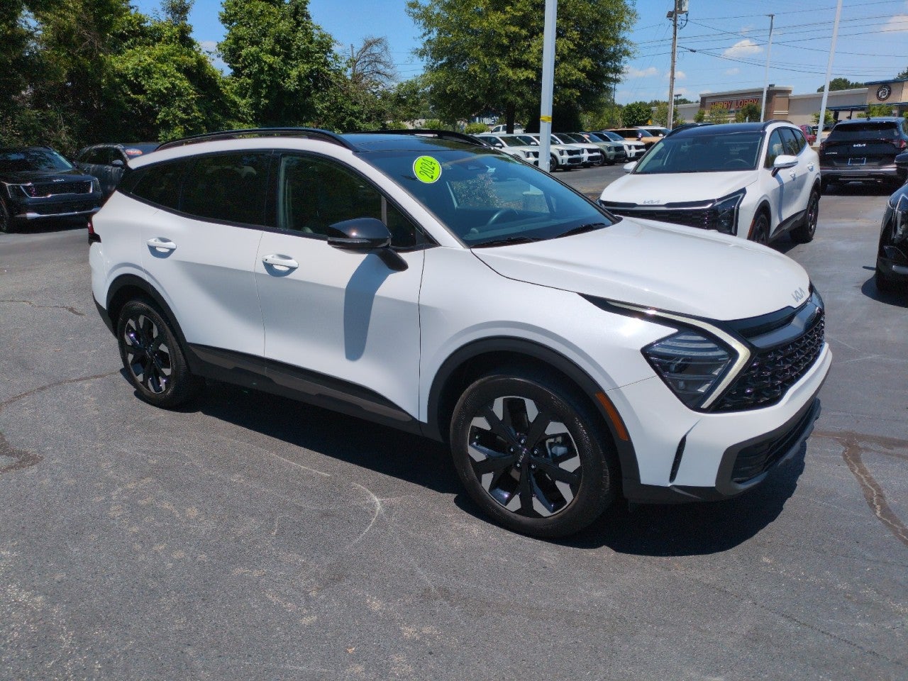 Glacial White 2024 Kia Sportage SUV / Crossover All-Wheel Drive Automatic