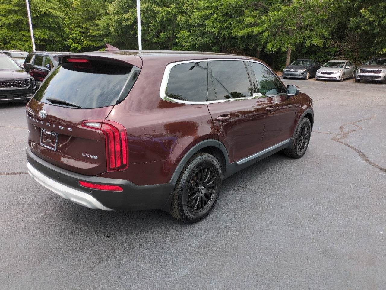 View vehicle photo 7