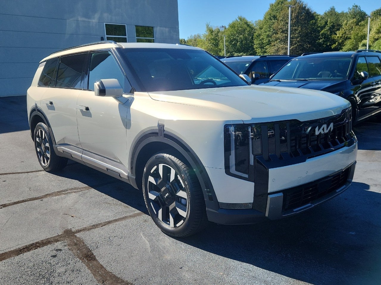 Silver 2027 Kia Telluride SUV / Crossover Front-Wheel Drive 