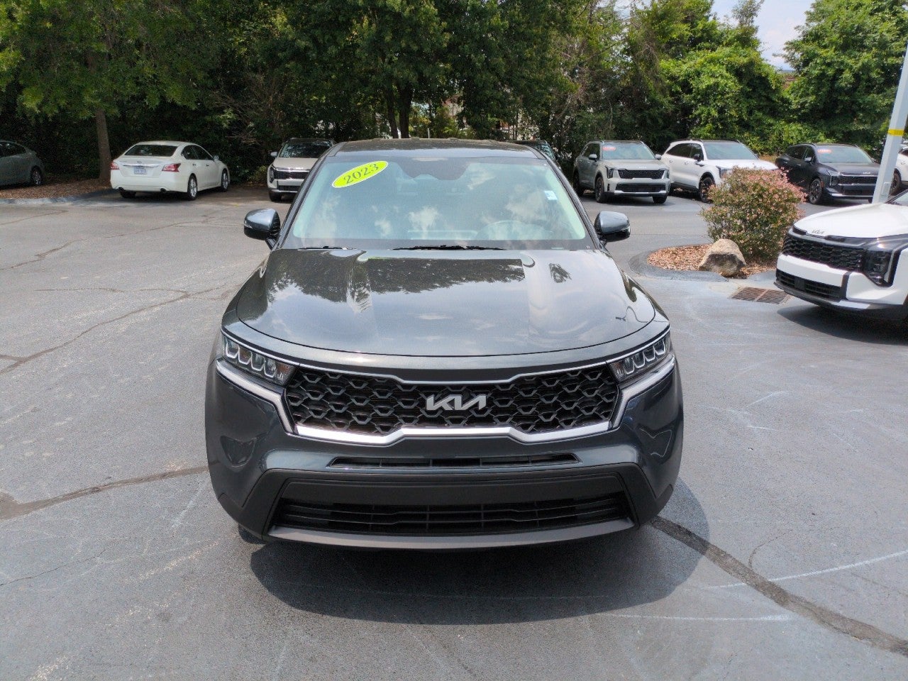 View vehicle photo 2