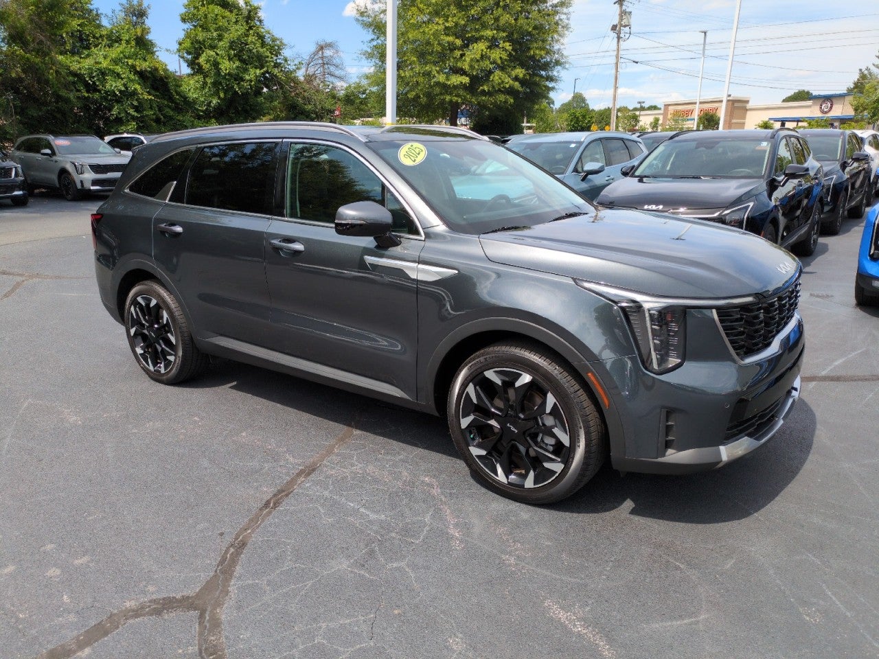 Gray (Gravity Grey) 2025 Kia Sorento SUV / Crossover Front-Wheel Drive Automatic