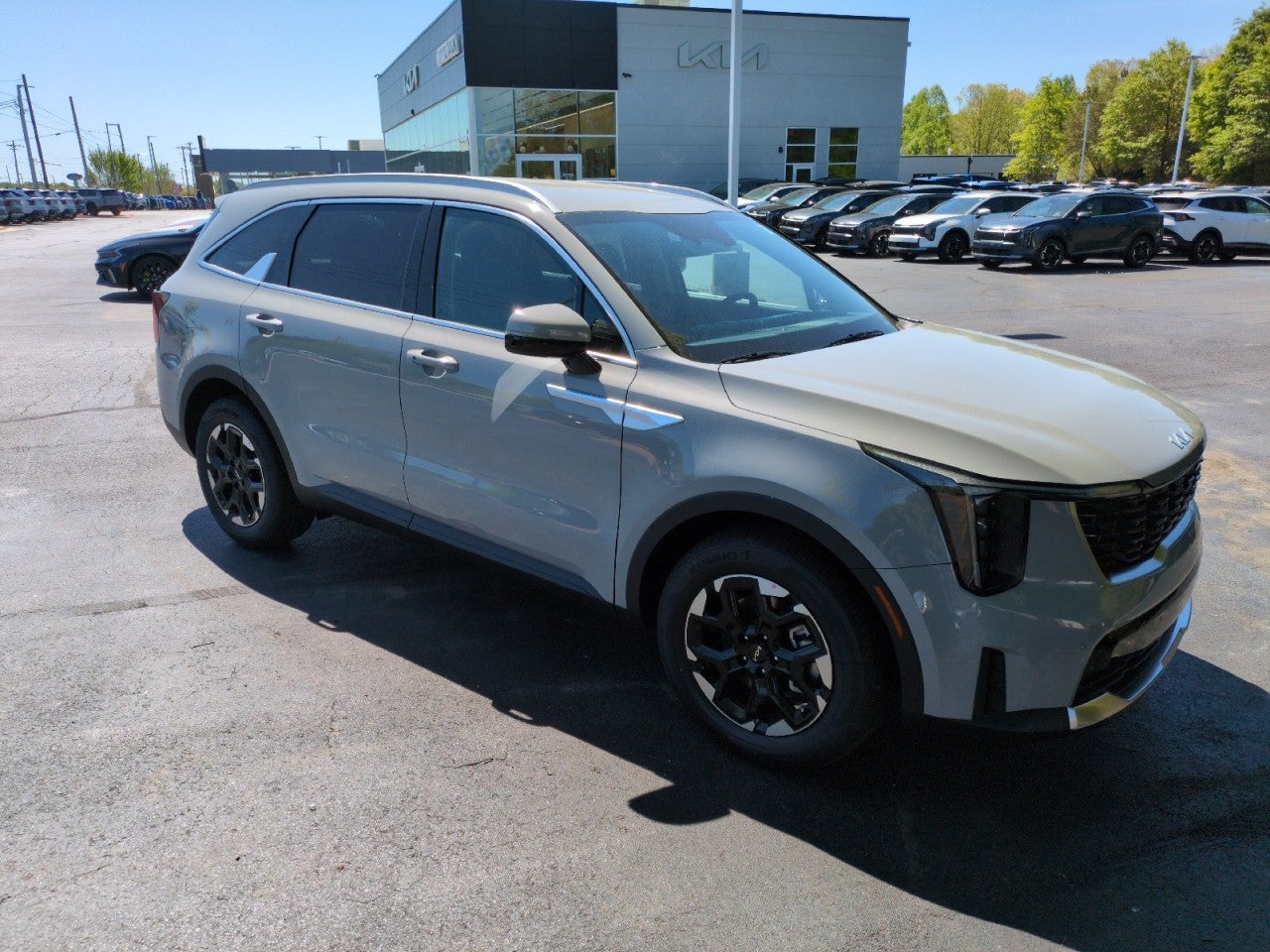 Wolf Gray 2026 Kia Sorento SUV / Crossover Front-Wheel Drive Automatic