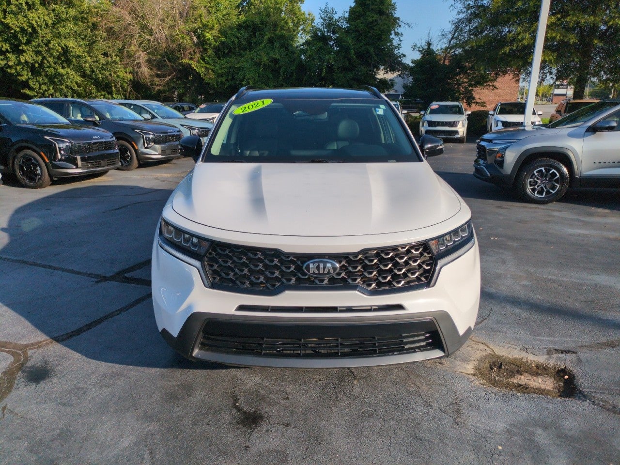View vehicle photo 2